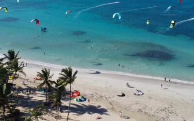 Conquérir les vagues avec Estilo de Vida : Votre voyage en kitesurf à Las Terrenas